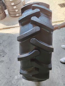 SOLIDWAY LANDWIRTSCHAFTSREIFEN R1 13.6-38-8 - Product Image 3