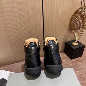 Zapatos informales <span class=keywords><strong>de</strong></span> alta calidad para hombre y mujer, zapatillas altas <span class=keywords><strong>de</strong></span> cuero auténtico, tenis Unisex GZ 35-48, zapatos deportivos <span class=keywords><strong>de</strong></span> marca <span class=keywords><strong>de</strong></span> lujo 0070 - Product Image 5