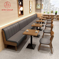 Ensemble de mobilier commercial de luxe moderne en bois et cuir pour restaurant, café, hôtel : canapé, banquette, siège de stand et chaise design