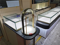 Maßgefertigte Schmuckvitrine für Einkaufszentren, LED-beleuchteter Edelstahl-Glas-Schmuckausstellungsschrank
