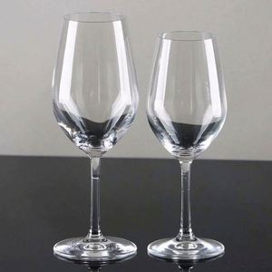 Gobelet à vin en cristal résistant à la chaleur - Verre à pied transparent pour bar à domicile, dîner de luxe et usage polyvalent - Product Image 1