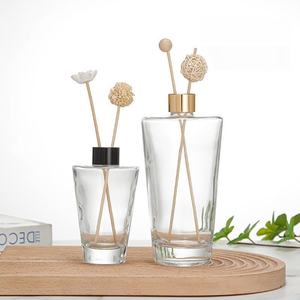 En stock, vente en gros, grand flacon <span class=keywords><strong>diffuseur</strong></span> <span class=keywords><strong>de</strong></span> <span class=keywords><strong>parfum</strong></span> en forme <span class=keywords><strong>de</strong></span> cône inversé <span class=keywords><strong>de</strong></span> 100 ml, 200 ml, 500 ml, décoration <span class=keywords><strong>de</strong></span> pièce, avec bâtonnets et couvercle - Product Image 2