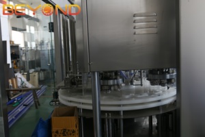 Ligne de mise en conserve de bière clé en main 3000 CPH, machine de remplissage de canettes à contre-pression à faible TPO - Product Image 6