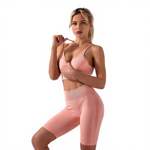 Conjunto Deportivo Rosa: Sujetador Deportivo de Alto Soporte y Pantalones Cortos de Ciclismo, Ropa de Yoga Transpirable con Malla Ecológica y Almohadillas Removibles - Product Image 1