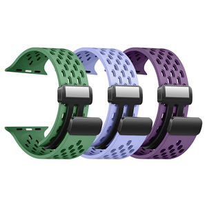 Cinturino Sportivo Traspirante in Silicone Morbido con Fibbia Magnetica Pieghevole per IWatch Serie 9, Ultra <span class=keywords><strong>2</strong></span>, SE, Ultra, 8 7 6 5 4 <span class=keywords><strong>3</strong></span> <span class=keywords><strong>2</strong></span> - Product Image 3