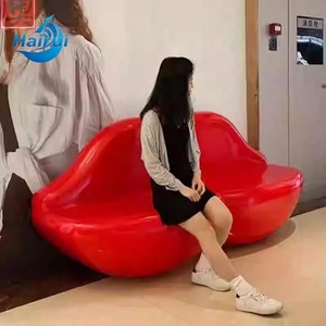 Canapé d'attente incurvé en FRP, style salon <span class=keywords><strong>de</strong></span> beauté, sculpture créative nordique Lèvres Rouges, pour salon <span class=keywords><strong>de</strong></span> <span class=keywords><strong>réception</strong></span> et <span class=keywords><strong>de</strong></span> loisirs - Product Image 2