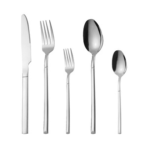 Ensemble de <span class=keywords><strong>Couverts</strong></span> de Luxe Léger en Acier Inoxydable 304, Style Chevalier, Couteau à Steak Brillant et Cuillère, Ensemble de 5 Pièces pour Hôtel - Product Image 2