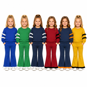 Tenues pour filles en coton biologique personnalisé à manches longues avec imprimé de vacances, haut à volants et pantalon cloche, vente en gros, vêtements pour équipes de football - Product Image 1