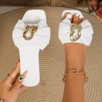 Sandales plates d'été pour femmes avec logo personnalisé, nouveau style, élégantes, à chaîne métallique et nœud, populaires