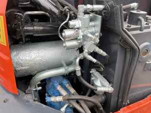 Excavatrice d'occasion 3 tonnes, 4 tonnes, 3,5 tonnes U-35 U35 35, Tracteur d'occasion, Faible nombre d'heures, Stock d'origine Japon - Product Image 5