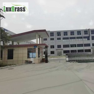 Servicio Integral de Instalación de Estructuras de Acero Resistentes al Viento y a la Corrosión para Pistas de Pádel en Zonas Turísticas Costeras - Product Image 5