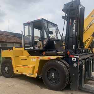 Chariot élévateur Komatsu FD150 d'occasion, fabriqué au Japon, machine de manutention de matériaux, chariot élévateur de 15 tonnes pour entrepôt - Product Image 2