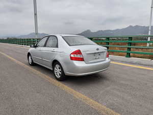 Kia Cerato Sedan 2014 Usata in Ottime Condizioni, Cambio Manuale, Interni in Pelle Scura, Trazione Anteriore, Pneumatici R15, Guida a Sinistra - Product Image 3