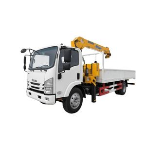 Camion-grue hydraulique multifonctionnel Isuzu 4*2 pour la logistique et le levage de marchandises - Product Image 1