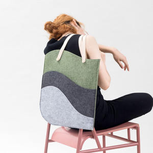 Bolso de mano de fieltro hecho a mano para mujer, regalo de compras de fabricante profesional de China - Product Image 2