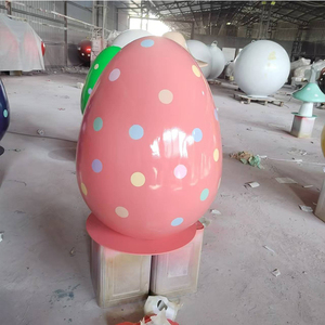 Uovo di Pasqua Gigante in Vetroresina per Decorazioni Esterne di Hotel e Feste - Product Image 6