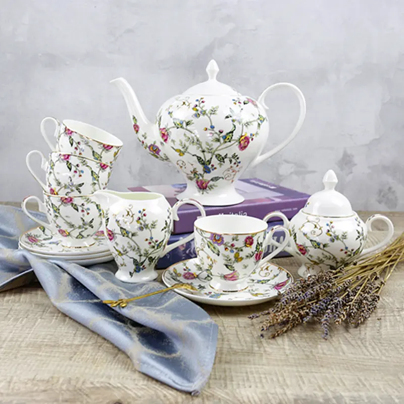 Yüksek kaliteli lüks güzel kemik çini çiçek tasarımları 15 adet demlik fincan fincan tabağı seti seramik çay seti