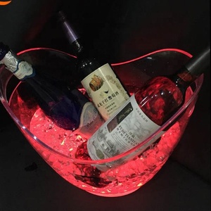 Nouveaux seaux à glace LED rechargeables 8L baril en acrylique transparent seau à glace lumineux boîtes <span class=keywords><strong>de</strong></span> nuit éclairer seaux à <span class=keywords><strong>bière</strong></span> champagne - Product Image 4
