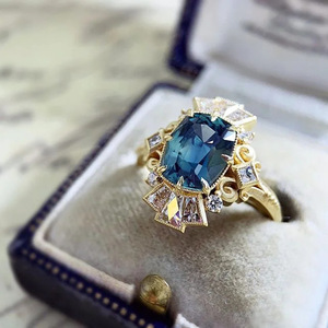 Anello a Corona con Fiore per Donne, Gioiello di Lusso in Stile Europeo, Regalo di Moda - Product Image 1