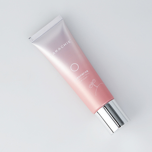 ทรีทเม้นท์บำรุงผมแบบไม่ต้องล้างออก ทาคาชิ สำหรับผมแห้งเสีย ช่วยบำรุงล้ำลึก ควบคุมผมชี้ฟู - Product Image 6