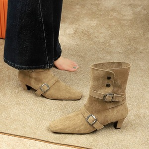 รองเท้าบูทแฟชั่นดีไซน์ย้อนยุคของผู้หญิงรองเท้าบูทยาวครึ่งน่องหัวแหลมพร้อมหัวเข็มขัดและมีสไตล์ - Product Image 6