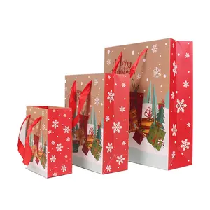 Fast shipping colorful shopping paper gift bags with Christmas designs for Christmas