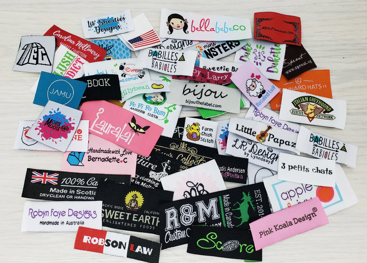 สีขาวสีดำมีหลายสไตล์ให้เลือก