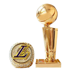 Anillo de Campeón de <span class=keywords><strong>LeBron</strong></span> <span class=keywords><strong>James</strong></span> 2020 con Tapa Abatible y Caja de Trofeo, Juego de Recuerdos Deportivos Premium en Oro - Product Image 2