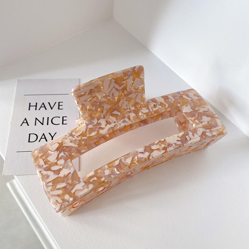 สีม่วงอ่อน