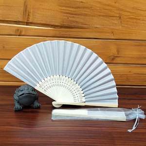 Éventails de mariage chinois personnalisés, 8 pouces, grandes tailles, en bambou tressé, pliables à la main, peints sur mesure, écologiques - Product Image 1