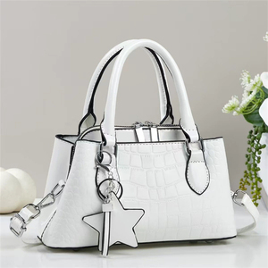 Borse Nere Rotonde Trendy Mini Carine da Donna di Design 2026 all'Ingrosso - Product Image 4