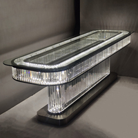 Décoration de salon haut de gamme, table à manger contemporaine en cristal LED avec base polie pour villa et espaces commerciaux