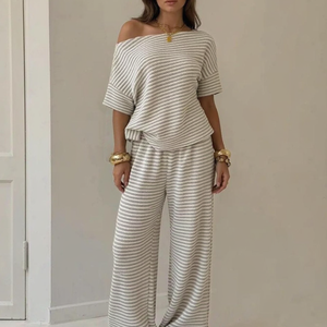 Conjunto de dos piezas de alta calidad para mujer, top a rayas y pantalones anchos, traje de punto holgado informal para estar en casa. - Product Image 1