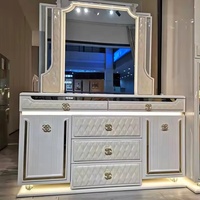 Ensemble de meubles de chambre à coucher moderne blanc avec tête de lit surélevée, cadre de lit classique de luxe pour chambre à coucher, disponible en tailles Queen et King, ensemble de luxe