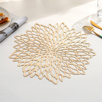 Sous-plat en plastique en forme de fleur de lotus pour la cuisine, style moderne minimaliste, estampé or, résistant à la chaleur, imperméable, circulaire de 38 cm
