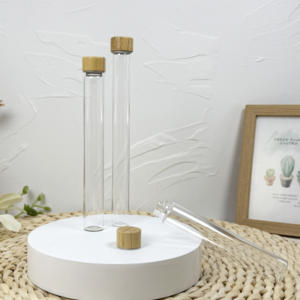 Tubes en verre borosilicate réutilisables avec couvercle CR à sécurité enfant et joint de brosse - Product Image 1