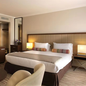 Ensemble de chambre à coucher moderne en bois massif de luxe Ambassador <span class=keywords><strong>Juan</strong></span> <span class=keywords><strong>Les</strong></span> <span class=keywords><strong>Pins</strong></span> pour appartement - Product Image 1