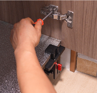 Ensemble de gabarits de montage de porte d'armoire en alliage d'aluminium réglable et durable Outil de positionnement de bricolage pour une installation rapide avec support OEM/ODM