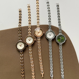 นาฬิกาข้อมือโลหะหรูหราดีไซน์เรียบง่ายสง่างามสำหรับสุภาพสตรี รุ่นควอตซ์ ปี 2025 - Product Image 6