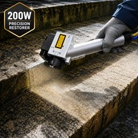 Machine de nettoyage au laser pulsé de 200 W avec batterie amovible, nettoyeur de rouille au laser à fibre portable pour l'entretien extérieur