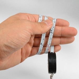 Cinta Métrica Portátil de Acero al Carbono con Llavero, Regla Retráctil de 1m/3ft, Herramienta de Medición de Bolsillo con Forma de Neumático de Coche para Inspección Diaria - Product Image 2