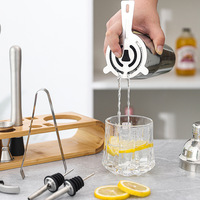 Ensemble de shaker à cocktails en acier inoxydable de qualité supérieure avec support en bambou, kit d'outils de bar pour bar à domicile et fêtes