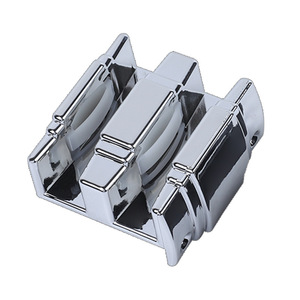 Rail coulissant en verre pour cabine de douche Juwoya, en plastique argenté et noir, avec conception anti-basculement et anti-collision pour baignoire - Product Image 2