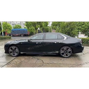 El Kit de carrocería incluye tubos de escape de labio trasero de montaje de parachoques delantero de coche, faldón lateral para BMW 2023 7 series G70 a M760 Black <span class=keywords><strong>Warrior</strong></span> - Product Image 4