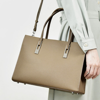 Sac à bandoulière en cuir véritable grande capacité pour femme, sac à main tendance, vente en gros, logo personnalisé