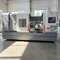 Tour CNC à lit plat CK61100, prix usine, personnalisable OEM, broche 15kW/22kW pour le traitement de l'acier/les alliages