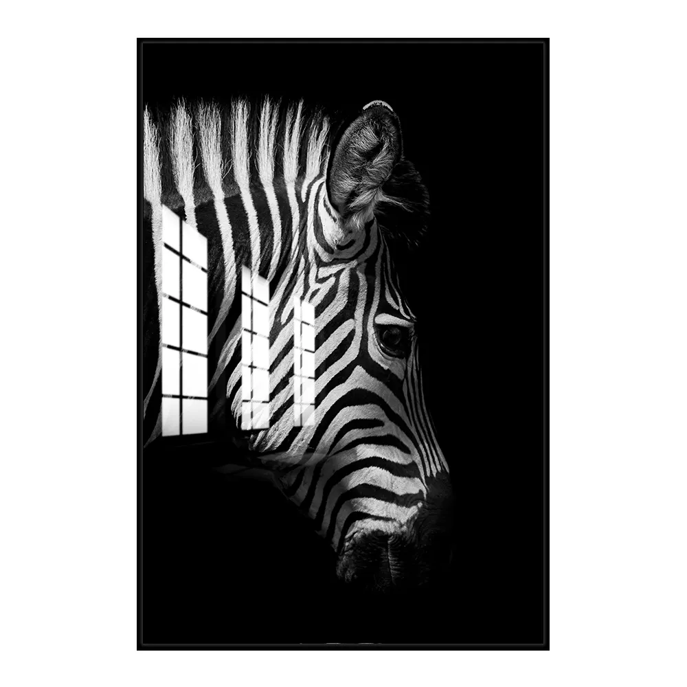 Factory Wholesale Wall Art Custom HD Picture UV Printing 50x70 Black Lion Framed Animal Glass Painting