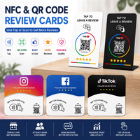 Carte NFC carrée 13,56 MHz avec code QR pour avis Google, étiquette personnalisée en PVC rigide avec logo, activation par tapotement sur téléphone