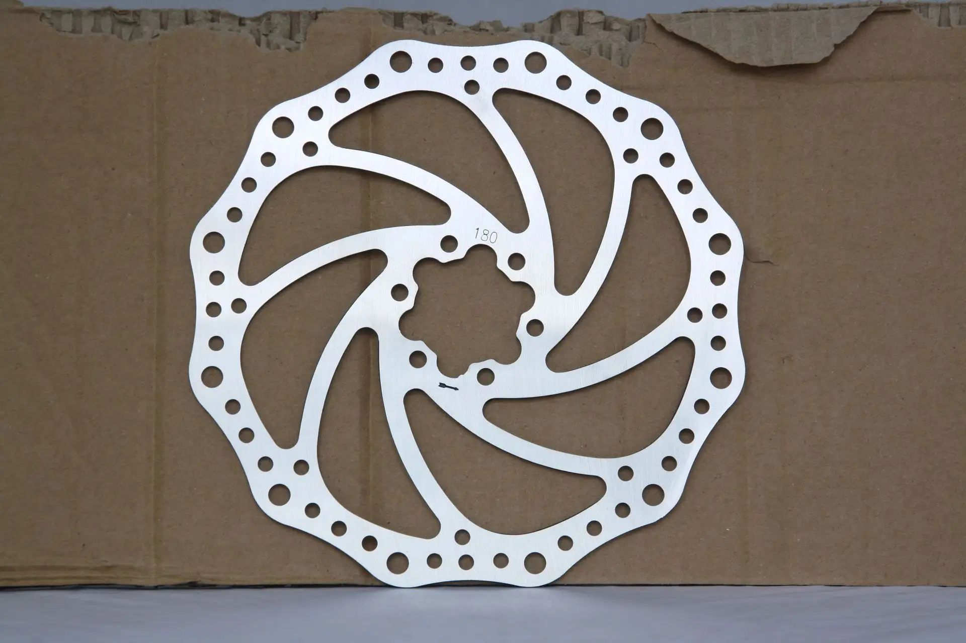 Rotore del freno a disco da bicicletta da 180mm 6 fori freno a disco anteriore posteriore in acciaio inossidabile per Mountain Bike