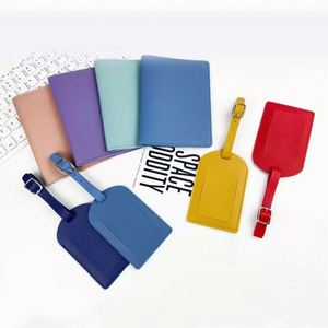 Customized Luxury Luggage Tag New Fashionable Anti-Loss Card Holder with <b>Letter</b> Pattern Leather Photo Card Holder - Product Image 1